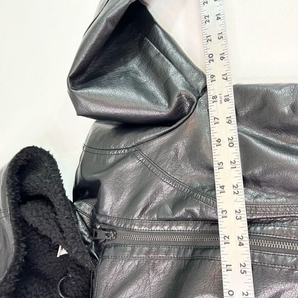 Levi's Jacket Womens Small Black Asymmetrical Moto Sherpa Lined Faux Leather - Picture 9 of 10